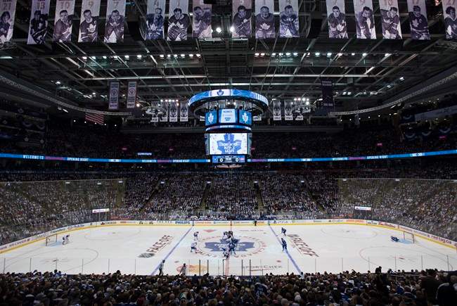 Maple Leafs get in flame war with troll on Twitter - image