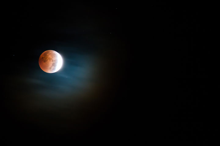 Lunar eclipse across Canada