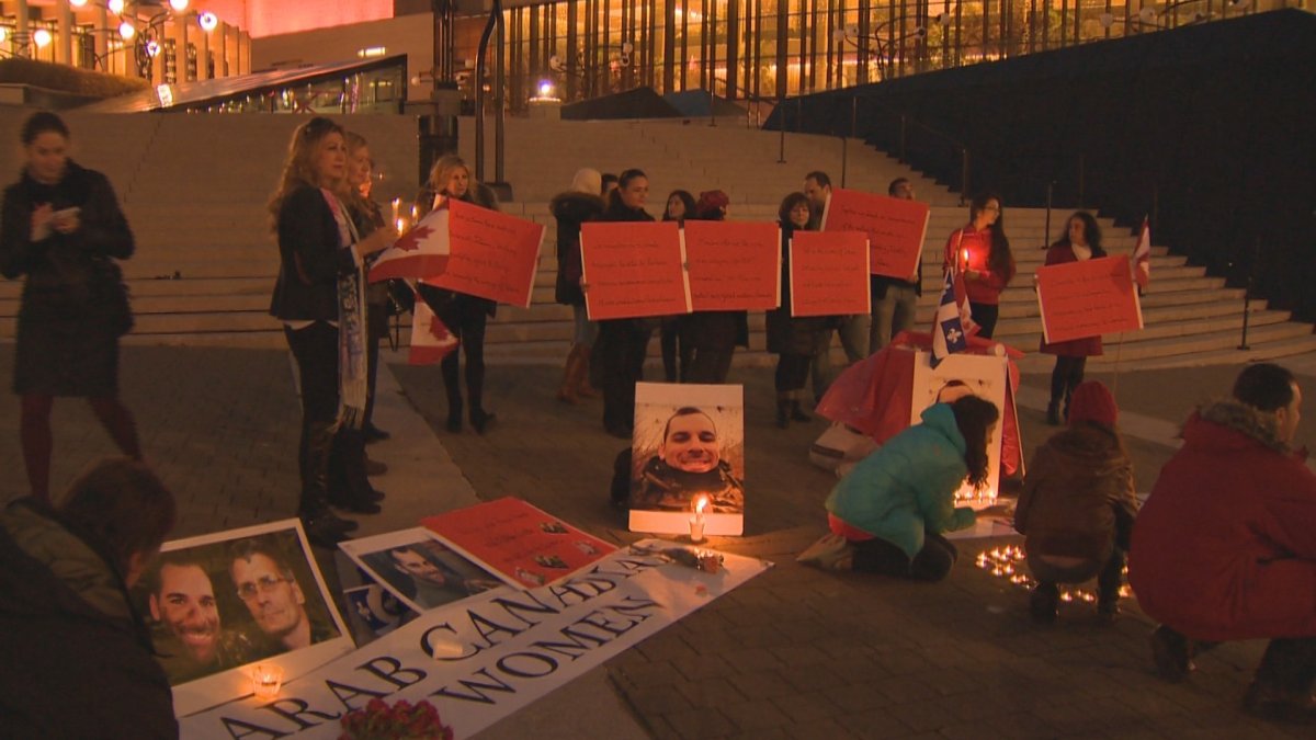 Arab Montrealers hold vigil for fallen soldiers - image