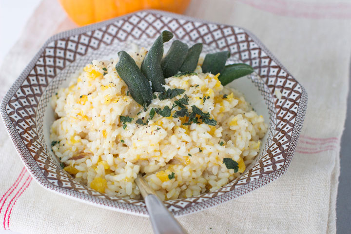 Recipe for pumpkin risotto with fried sage