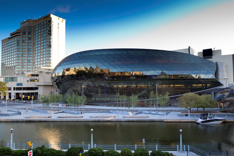 The Ottawa Cenvention Center is pictured at dusk by the famous Rideau canal on September 25, 2011. 