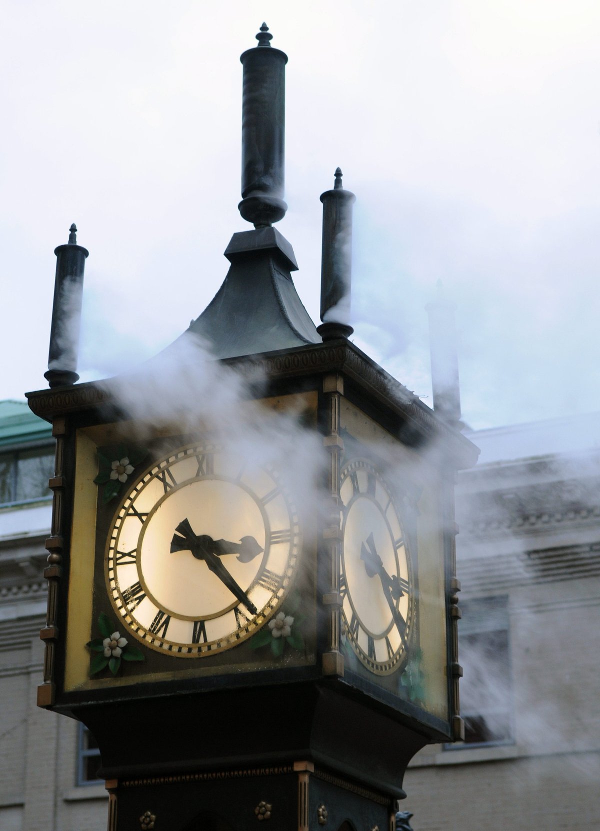 Gastown steam clock is getting some much-needed repairs.