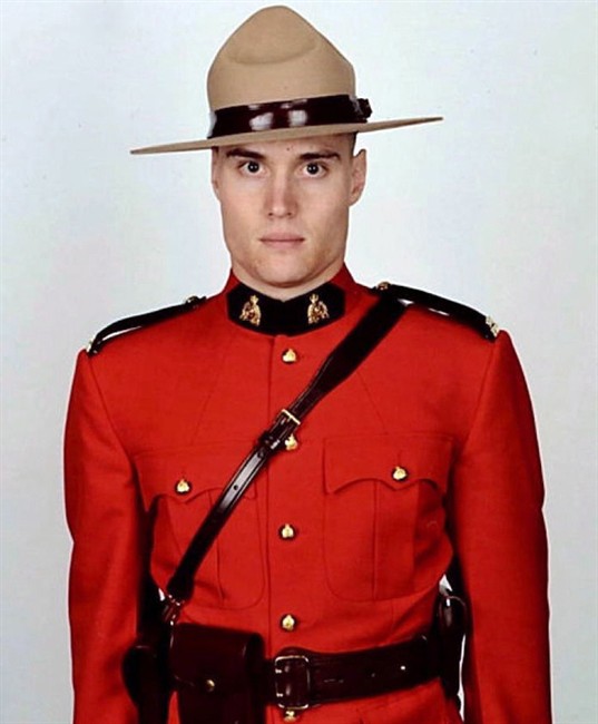 Attorney general sues in crash that killed Mountie - image