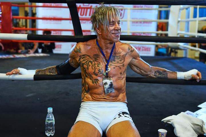 Mickey Rourke Boxing Training In Moscow