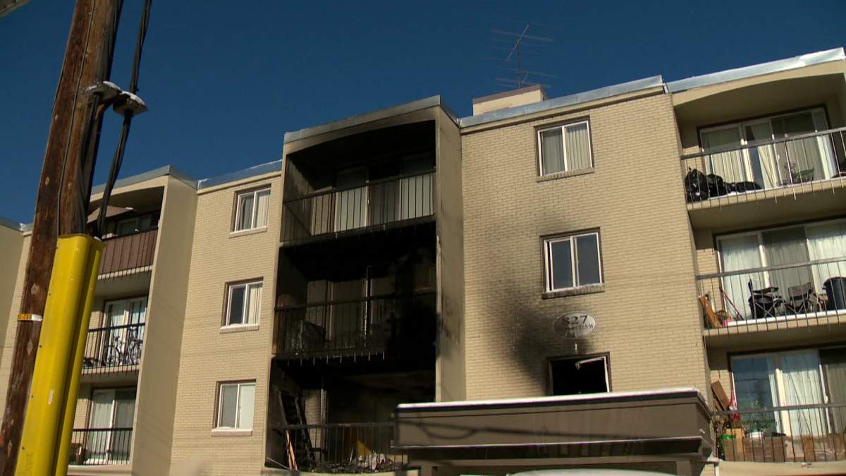 Man charged with arson in apartment fire | Globalnews.ca