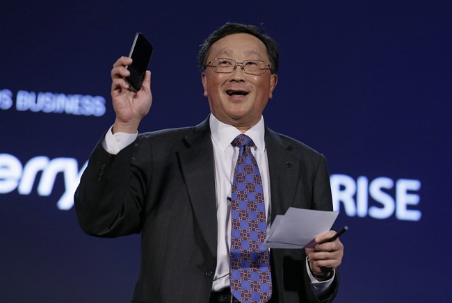 BlackBerry says it'll pay iPhone customers up to $600 to switch phones