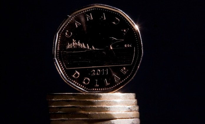 Loonie headed toward 71 cents US — and could stay there till 2017 -  National