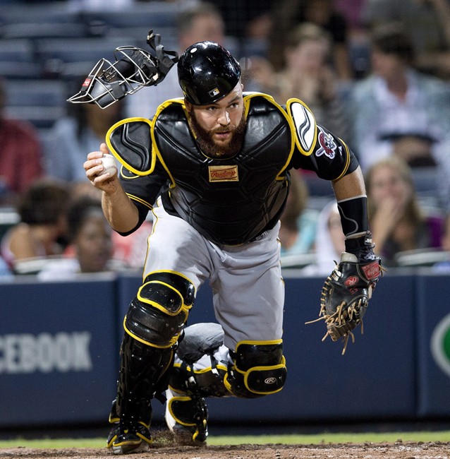 Blue Jays sign Canadian catcher Russell Martin to 5-year deal