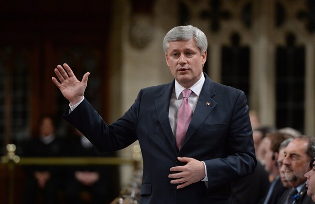 Harper calls oil and gas regs 'crazy economic policy' in times of cheap oil