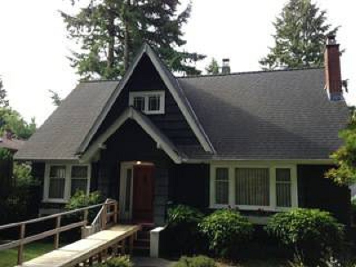 This four-bedroom Vancouver home is listed for a dollar on Craigslist.