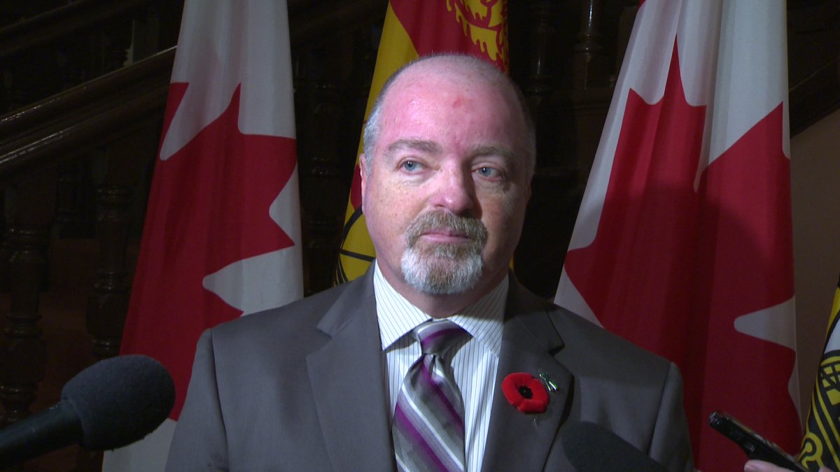 Bruce Fitch is calling for the Liberal government to get help from former Liberal premiers. 
