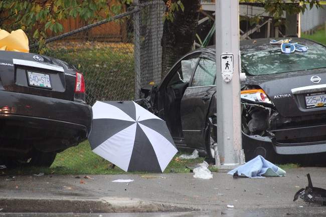 Four people taken to hospital after crash in Surrey - BC | Globalnews.ca