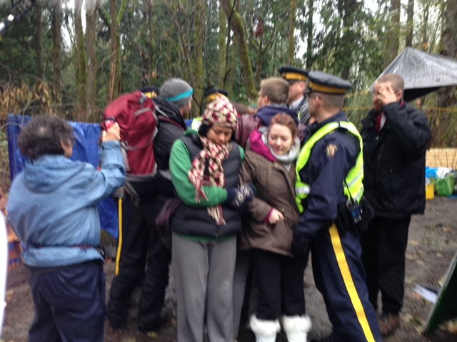 RCMP moving in on protesters on Burnaby Mountain