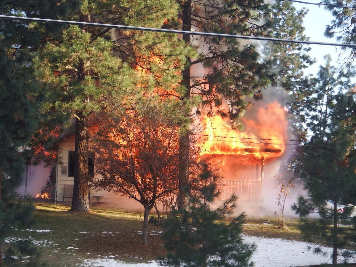 Kelowna house fire in North Glenmore - image