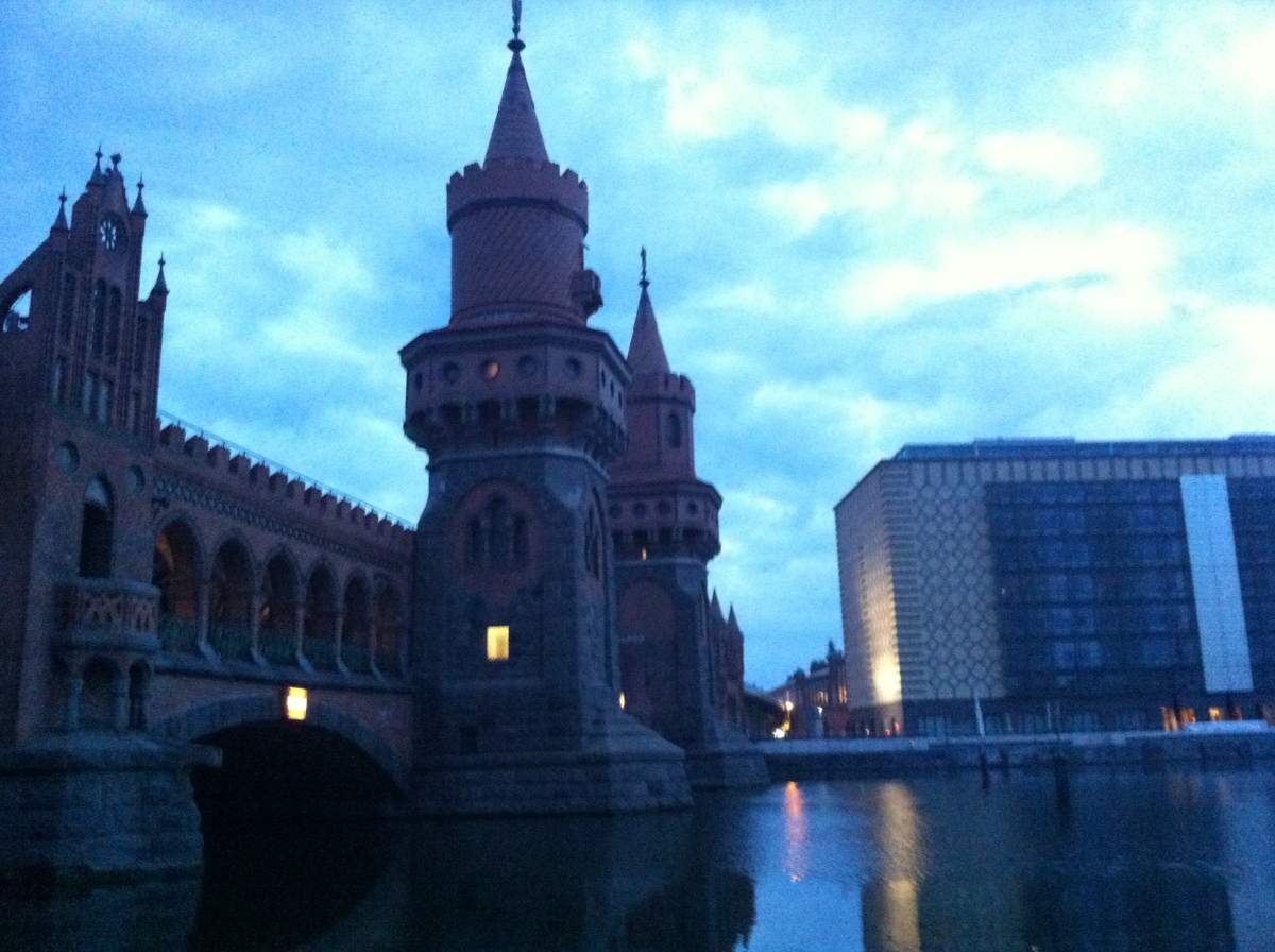 Dawn at the Oberbaumbrücke