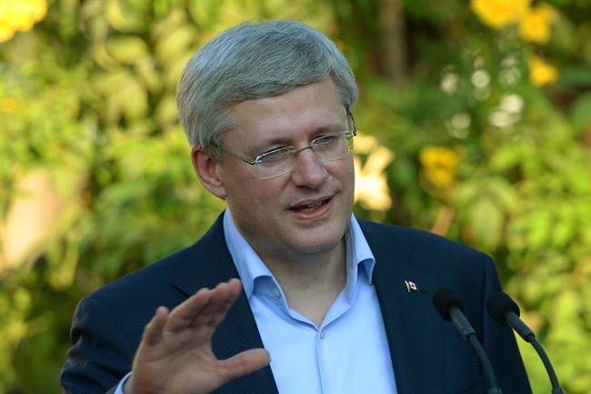 Prime Minister Stephen Harper has been criticized by opposition critics and energy experts for his assertion that Canada can't curb greenhouse gas emissions without U.S. participation.