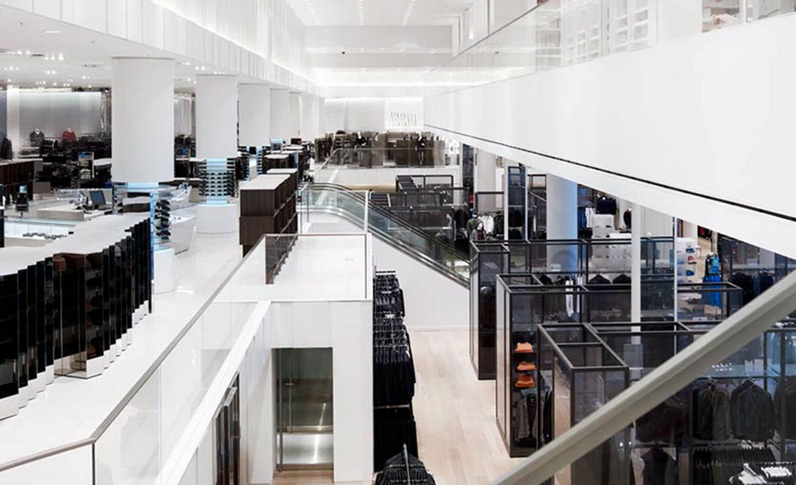 La Maison Simons is expanding west.