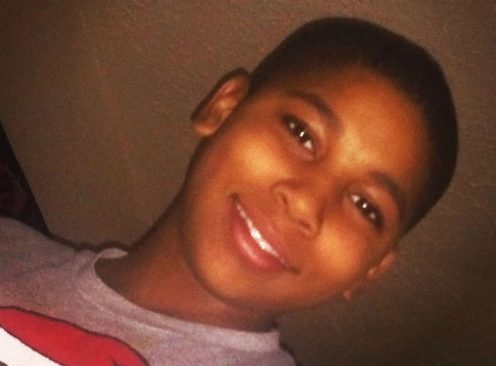 Cleveland police surveillance footage of shooting of Tamir Rice