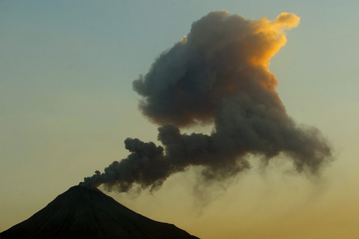 The Colima Volcano is seen early Friday, June 10, 2005, at the Carrizalillo Lagoon Park 665km west of Mexico City.