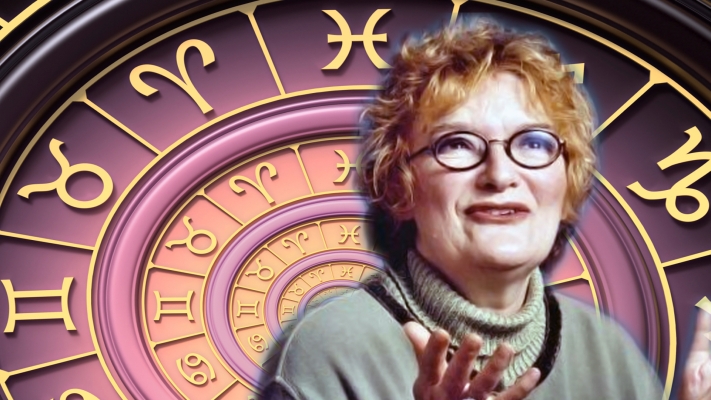 Georgia Nicols shares 2018 horoscopes - image