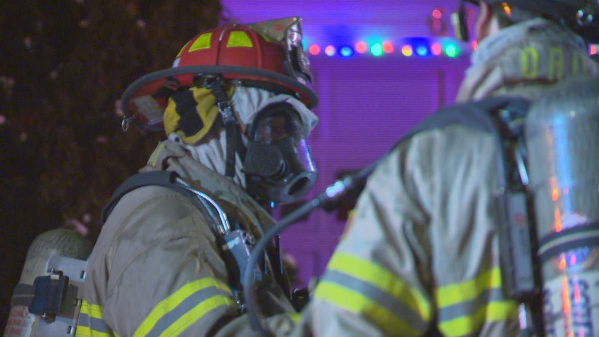 Kelowna homeowner battles laundry room fire - image