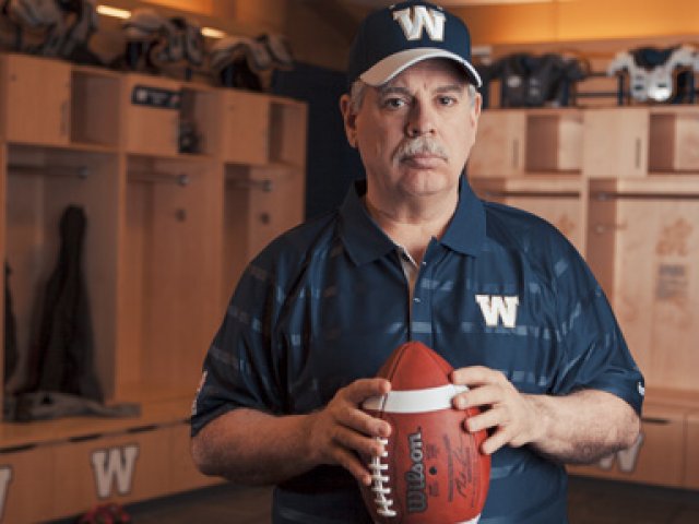 The Winnipeg Blue Bombers have fired defensive coordinator Gary Etcheverry.