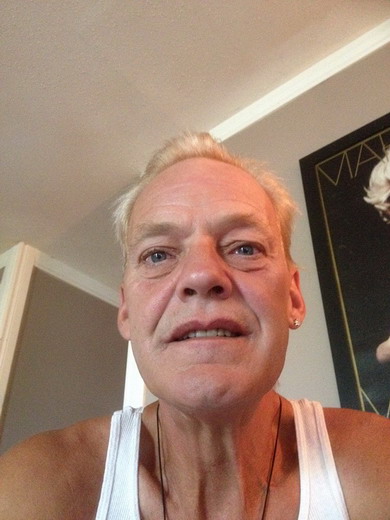 Where is Kelowna resident Gerald Gordon Heuft? - image