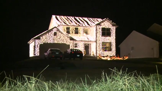 WATCH: Man creates real life Griswold Christmas light display for