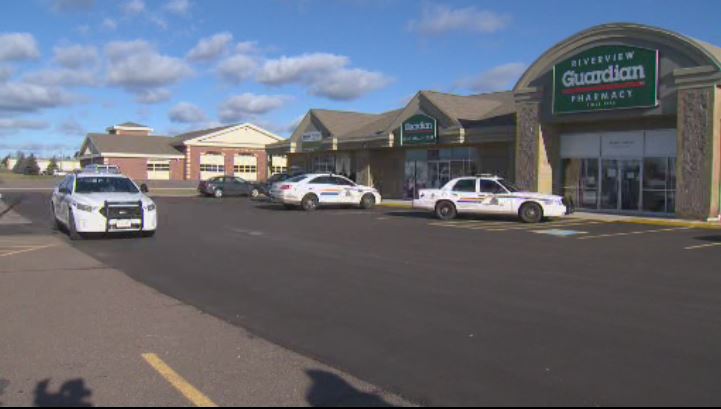 2 arrested in armed robbery at Moncton pharmacy - image
