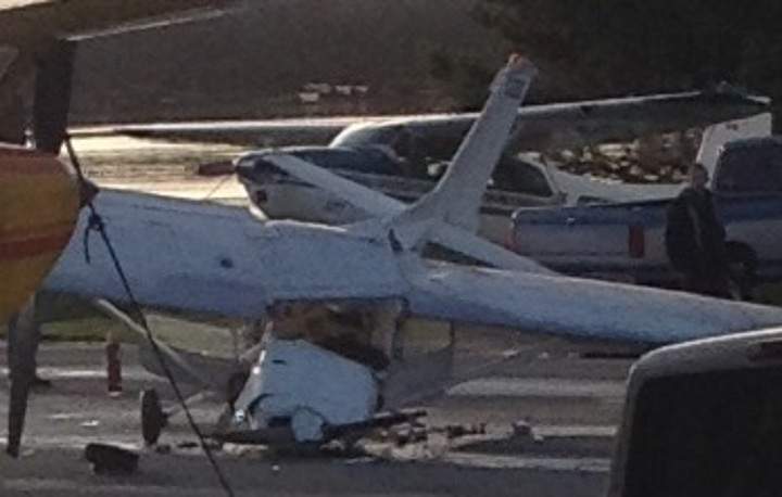 Small plane crash-lands at Pitt Meadows airport; pilot safe - image
