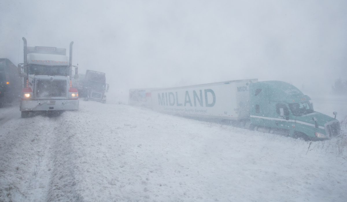 Pile-up on Highway 20 east of Quebec City.