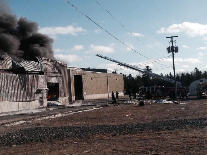 Fredericton recycling plant on fire - New Brunswick | Globalnews.ca