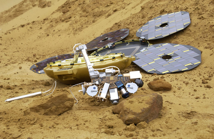 The Beagle 2 lander model at Sandy Quarry, Bedfordshire in November 2003.