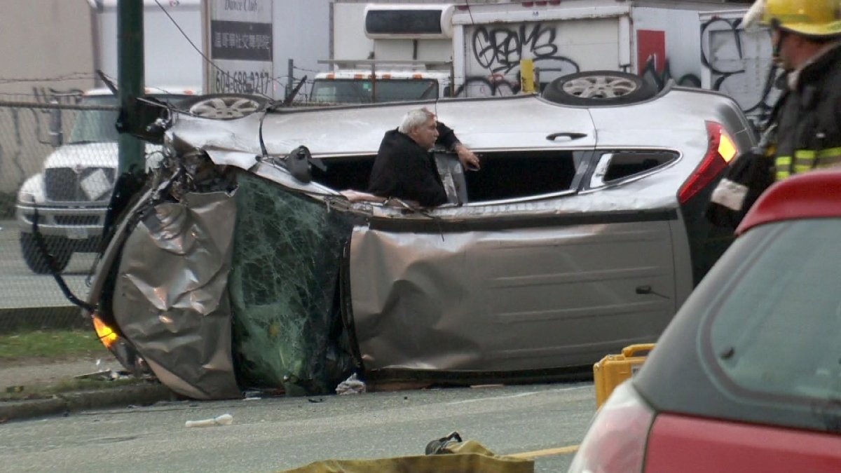 Parts of downtown Vancouver without power after car crashes into pole - image