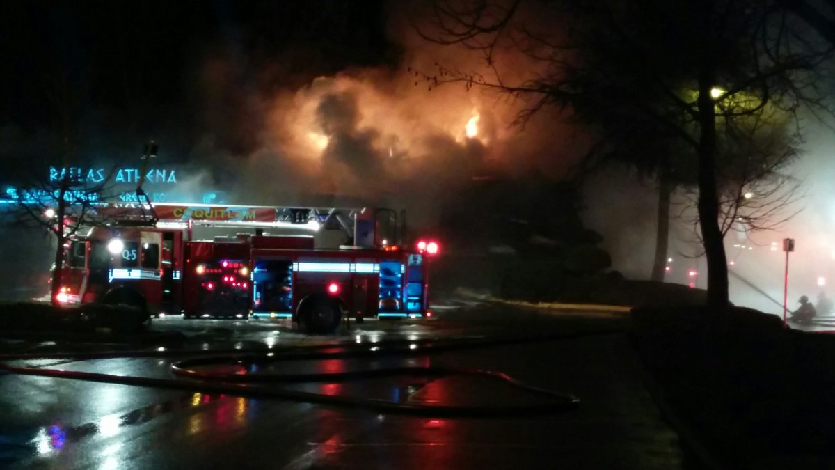 Large fire at Coquitlam strip mall leaves a number of businesses