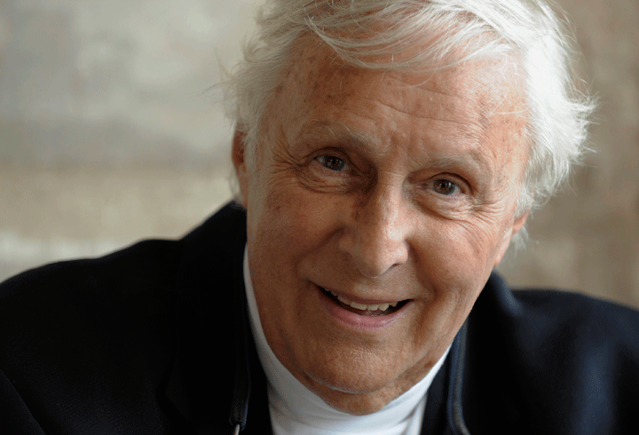 Canadian actor and writer Don Harron, shown above in 2009, has passed away at the age of 90.
