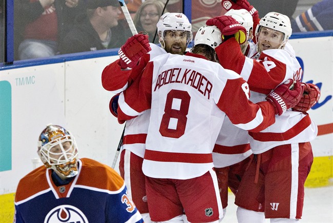 Datsyuk scores late as Red Wings beat Oilers - image