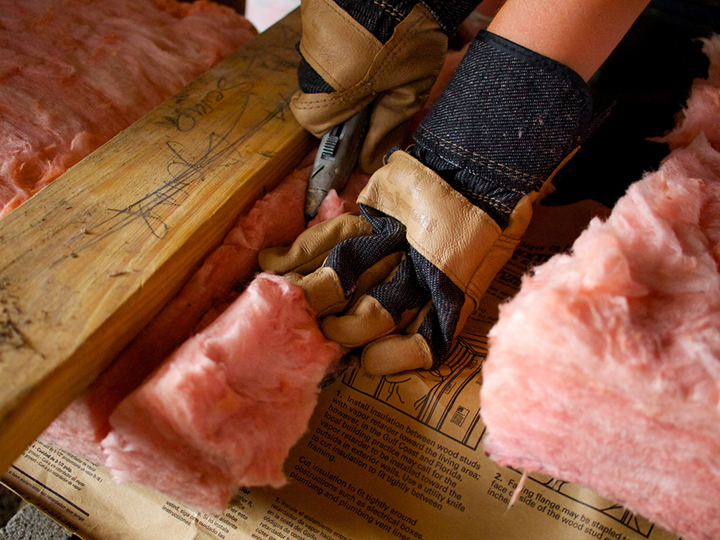 Most people think of fibreglass -- or the "pink stuff" -- when they hear insulation. But there are many other insulation types available.