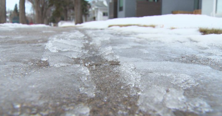 Edmonton reviewing Supreme Court ruling allowing citizens to sue cities if injured in icy falls