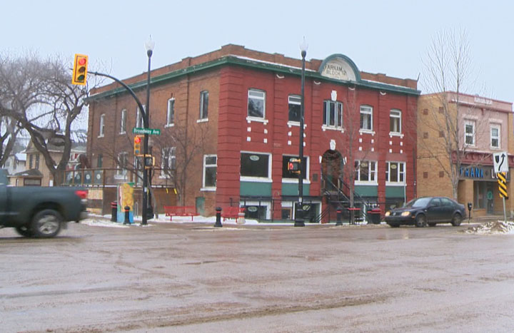 From heritage groups to City of Saskatoon officials, people are expressing a desire to see Farnam Block, former home of Lydia’s Pub, stay put.