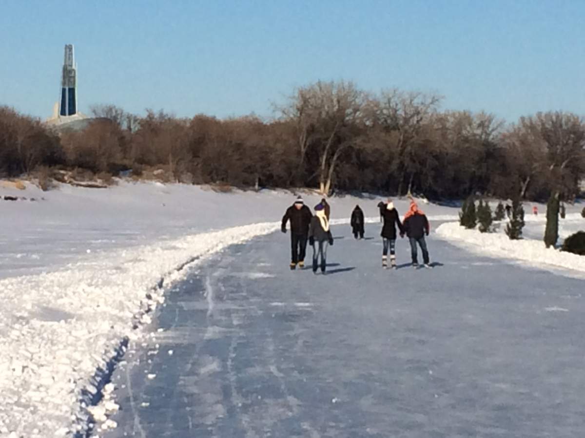 Red River trail extended to Churchill Drive - image