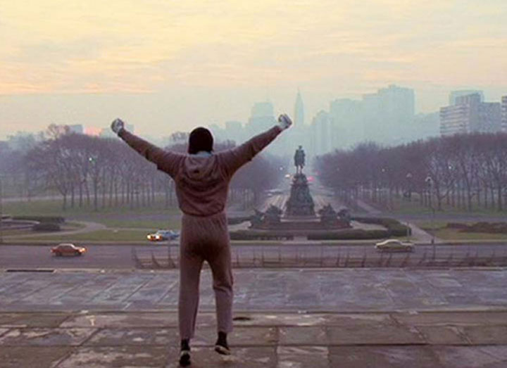 Stallone surprises fans with visit to iconic 'Rocky' statue