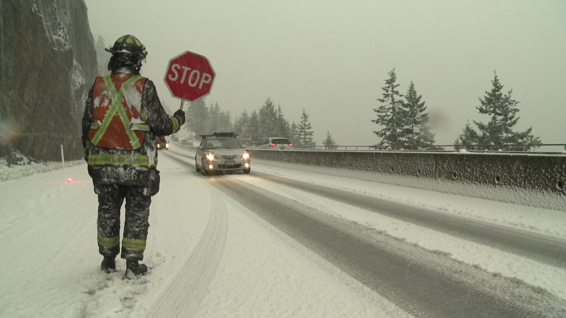 Winter Storm Wreaks Havoc On Sea To Sky Highway | Globalnews.ca