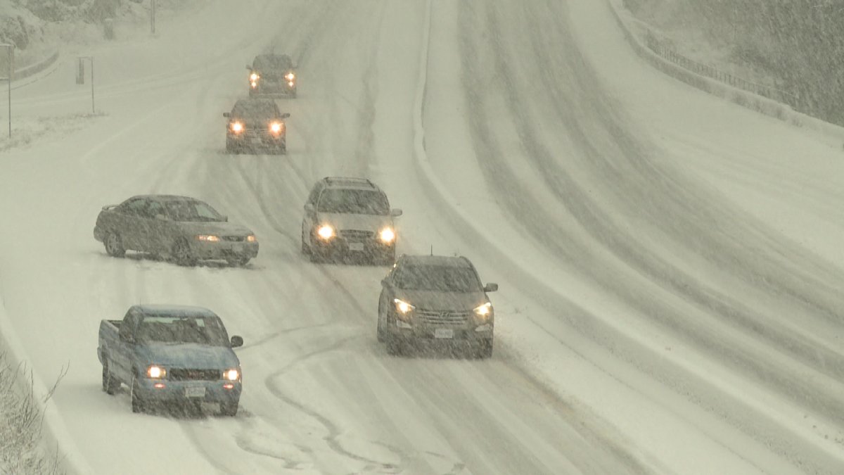 Winter storm wreaks havoc on Sea to Sky Highway | Globalnews.ca