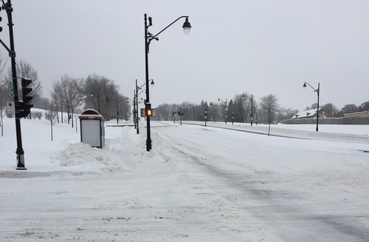 Freezing rain warning in effect for greater Montreal area - Montreal ...