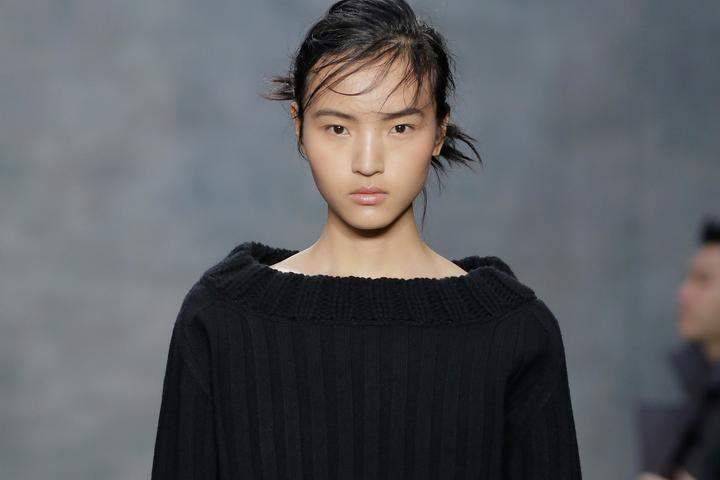 Vera Wang Collection - Runway - Mercedes-Benz Fashion Week Fall 2015