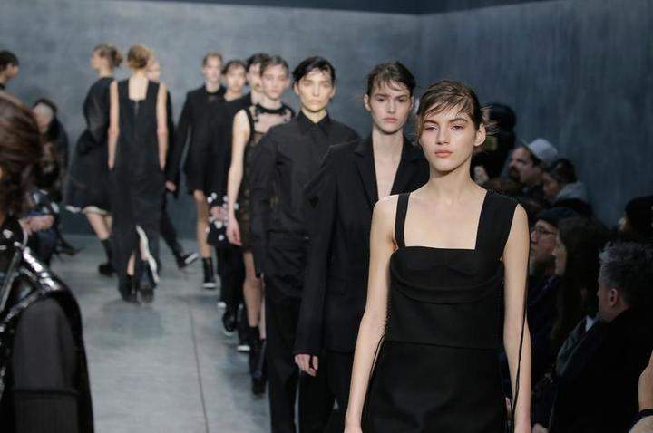 Vera Wang Collection - Runway - Mercedes-Benz Fashion Week Fall 2015