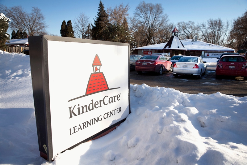A sign sits in front of the KinderCare Learning Center on February 5, 2015 in Palatine, Illinois. Authorities reported today that five infants being cared for at the center may have measles. Two of the five cases have been confirmed but, test results from the other three children are still pending. 