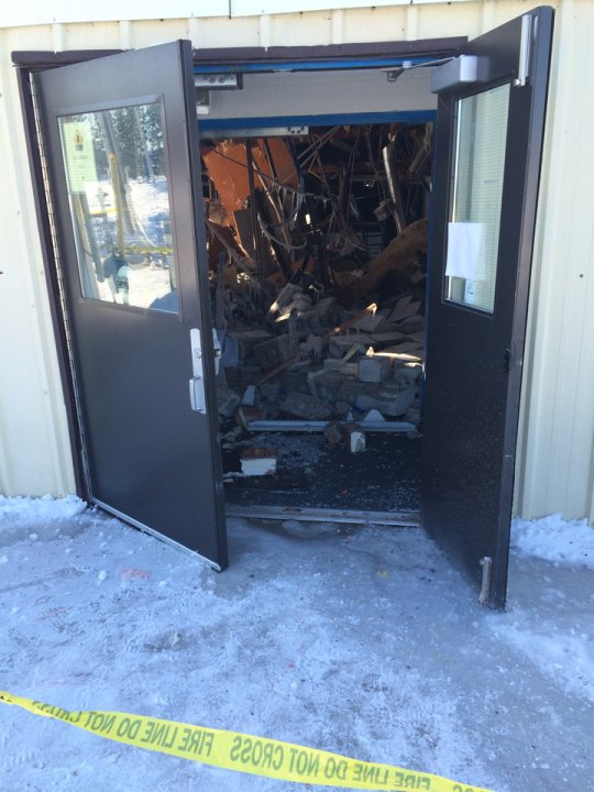 Explosion does major damage at sports complex in Sault Ste. Marie