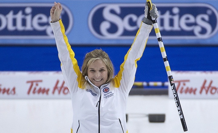 Jennifer Jones leads Manitoba past Nova Scotia to open final Scotties  appearance